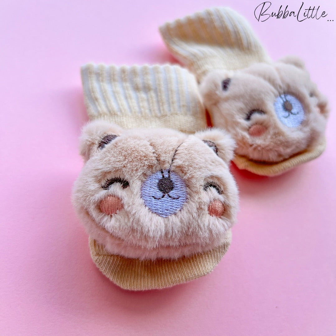 Baby bear booties🐻