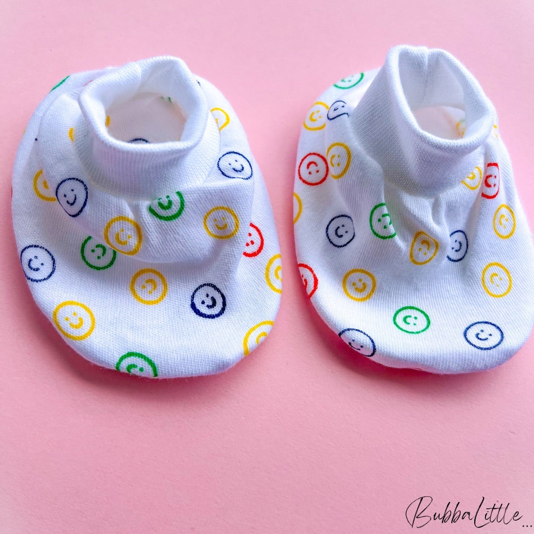 Happy feet booties😊